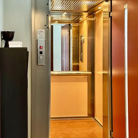 Luxury In The Center * אדסה